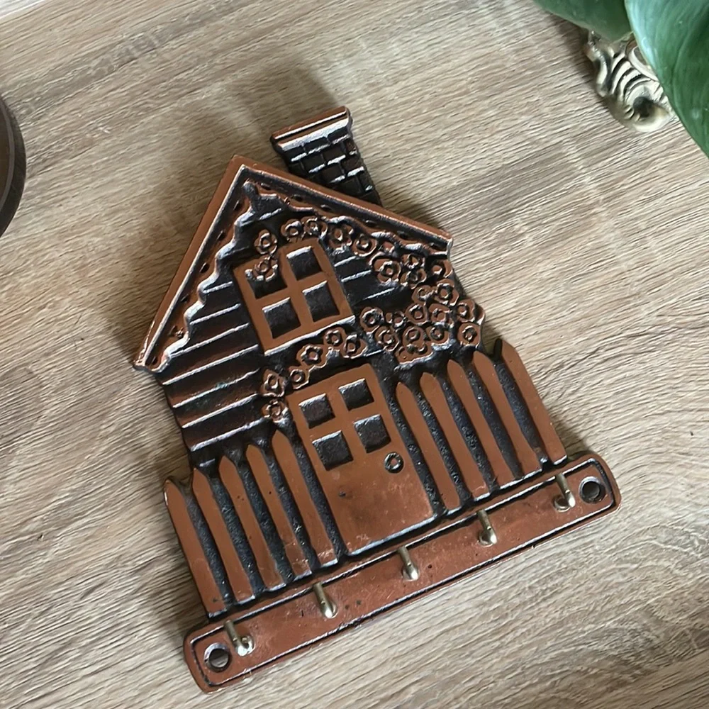 🏡 Vintage ODI Copper Plated Cast Iron House Key Holder